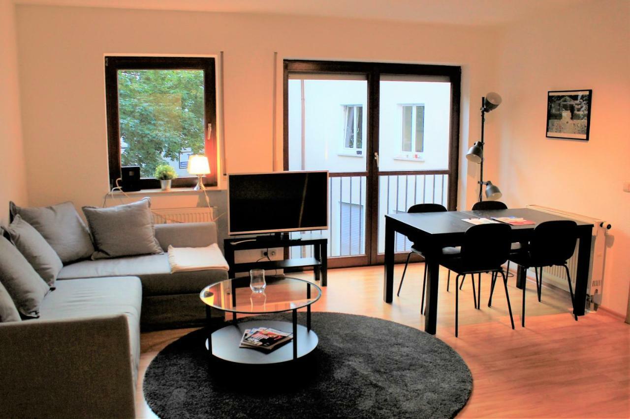 Modernes Apartment Im Herzen Von Вюрцбург Экстерьер фото